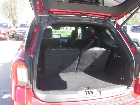 Used 2025 Ford Explorer ST AWD/4WD image 10