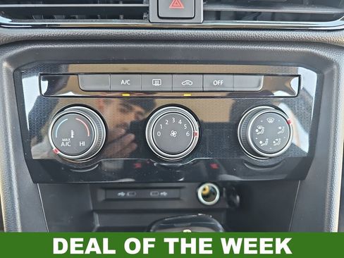 Used 2025 Volkswagen Taos S image 20