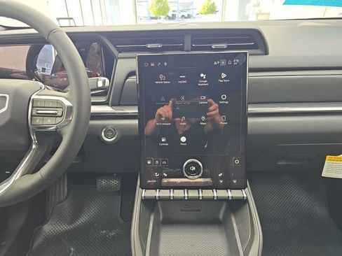 New 2026 GMC Terrain Elevation image 17