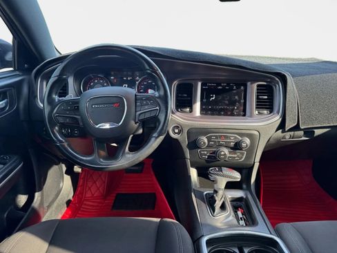 Used 2019 Dodge Charger R/T RWD image 12