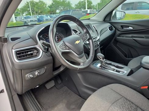 Used 2022 Chevrolet Equinox LT FWD image 15