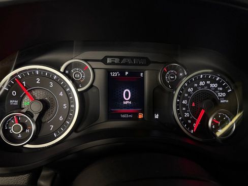 Used 2025 RAM 1500 Tradesman w/ Night Edition AWD/4WD image 15