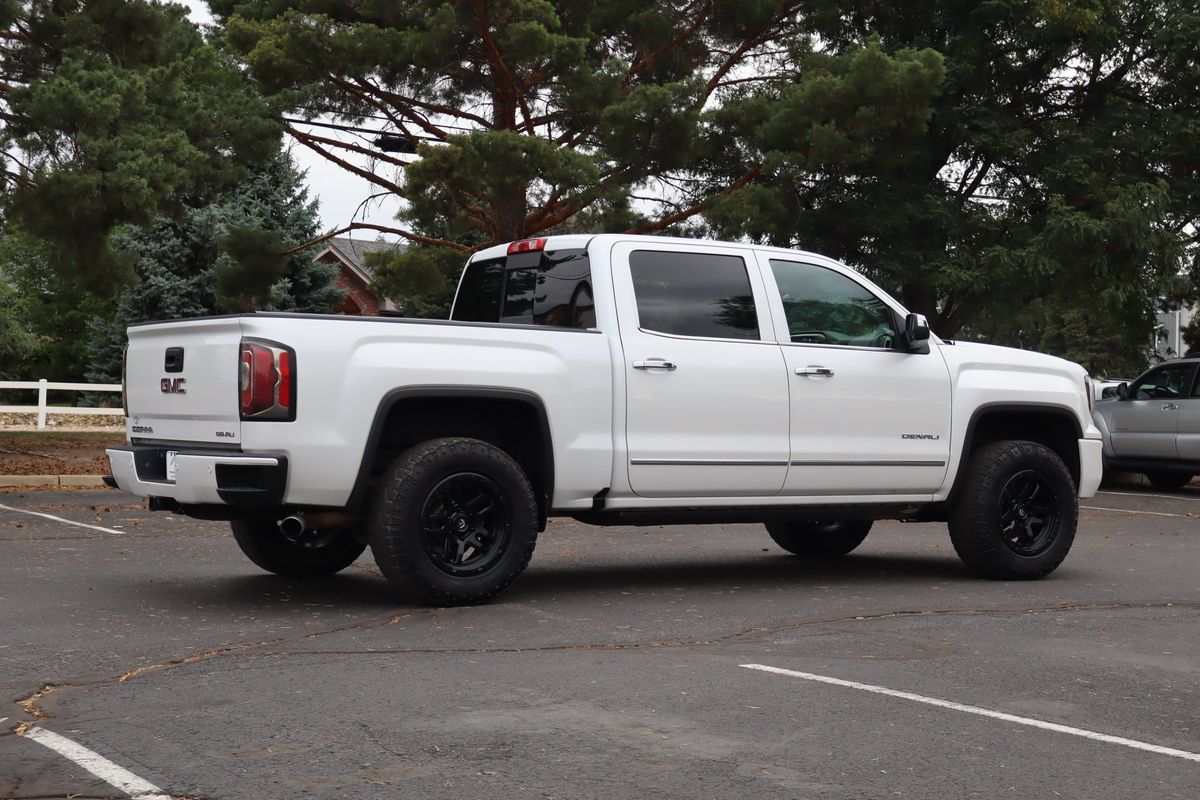 Used 2018 GMC Sierra 1500 Denali AWD/4WD image 5