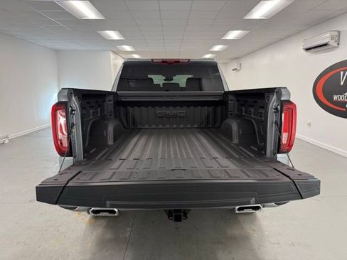 New 2026 GMC Sierra 1500 AT4 w/ Technology Package AWD/4WD image 8