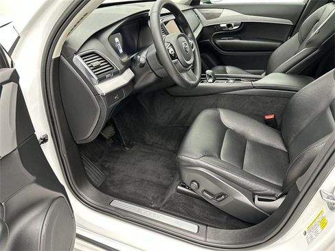 Certified 2023 Volvo XC90 B5 Core w/ Protection Package Premier image 11