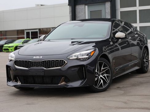 Used 2022 Kia Stinger GT-Line image 3