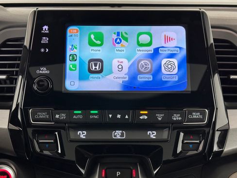 Used 2024 Honda Odyssey EX-L image 3