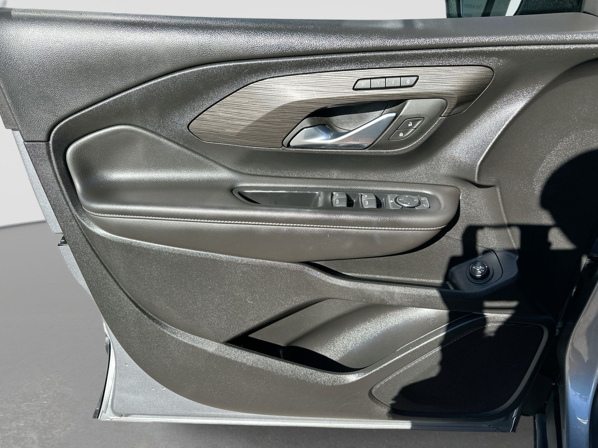 Used 2023 GMC Terrain SLT w/ Elevation Edition FWD image 22