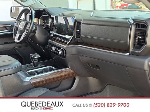 Used 2024 GMC Sierra 1500 Elevation w/ LPO, Elevation Black Package AWD/4WD image 33