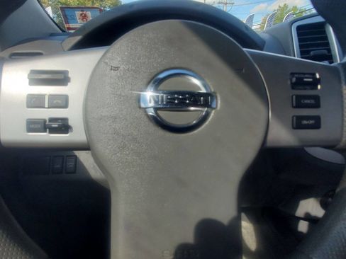 Used 2015 Nissan Frontier S image 20