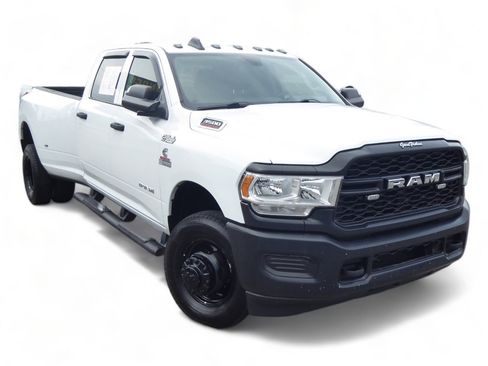 Used 2020 RAM 3500 Tradesman image 3