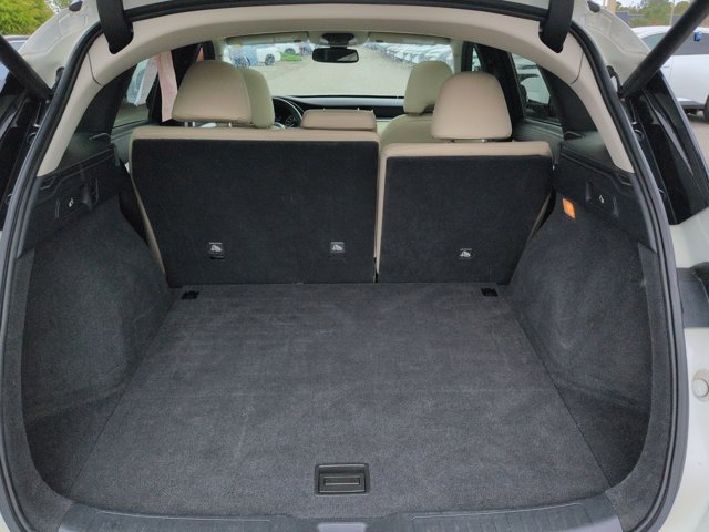 Used 2020 INFINITI QX50 Luxe w/ Navigation Package FWD image 14