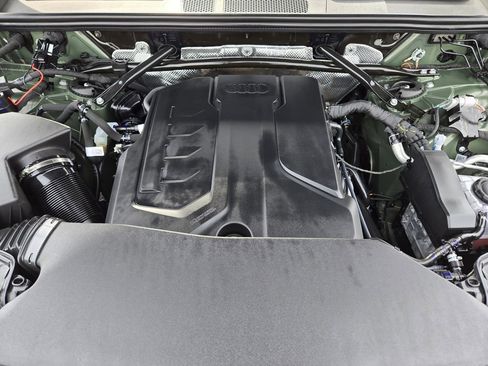 Certified 2025 Audi Q5 Prestige image 39