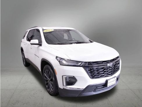 Used 2023 Chevrolet Traverse RS image 10