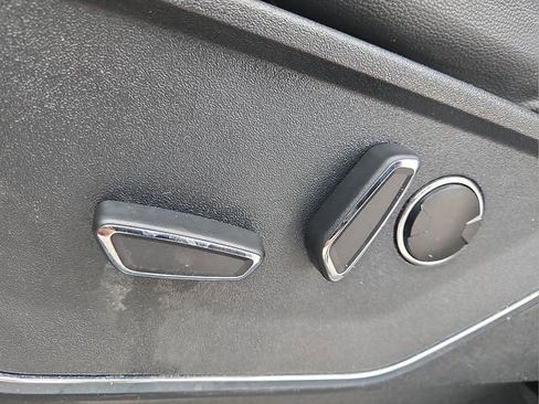 Used 2023 Ford F150 Lariat w/ Equipment Group 502A High image 22