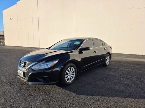 Used 2018 Nissan Altima 2.5 S w/ S Convenience Package image 3