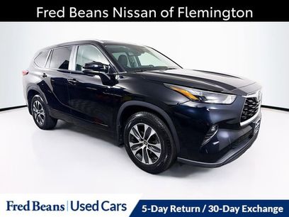 Used 2023 Toyota Highlander XLE