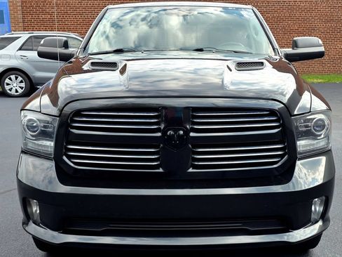 Used 2015 RAM 1500 Sport w/ Black Ram 1500 Sport Group AWD/4WD image 3