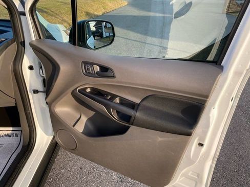 Used 2020 Ford Transit Connect XL image 17