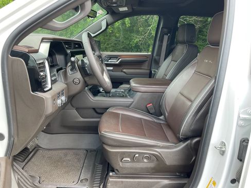 Used 2024 GMC Sierra 1500 Denali AWD/4WD image 13