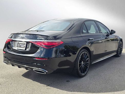 Used 2023 Mercedes-Benz S 500 4MATIC w/ AMG Line image 3
