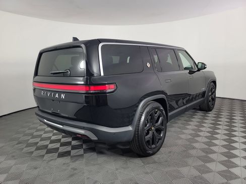 Used 2024 Rivian R1S Adventure image 5