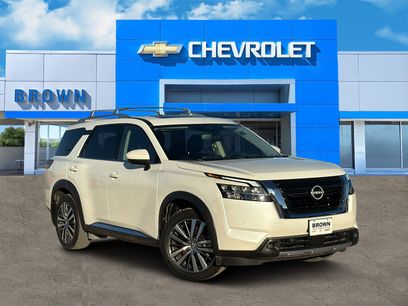 Used 2022 Nissan Pathfinder Platinum w/ Cargo Package
