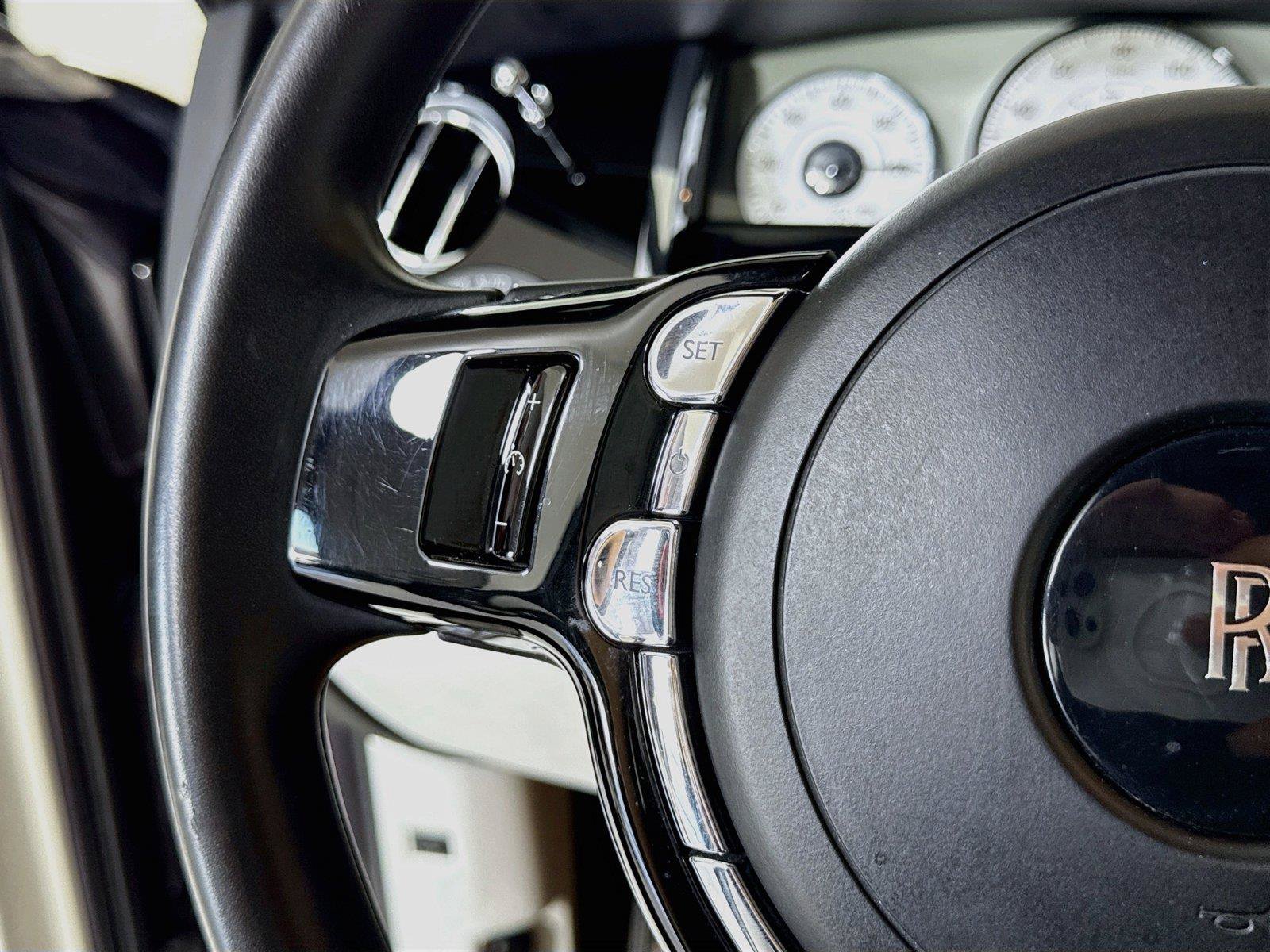 Used 2019 Rolls-Royce Ghost RWD image 23