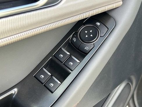 New 2025 Ford Explorer Active w/ Active Comfort Package image 24