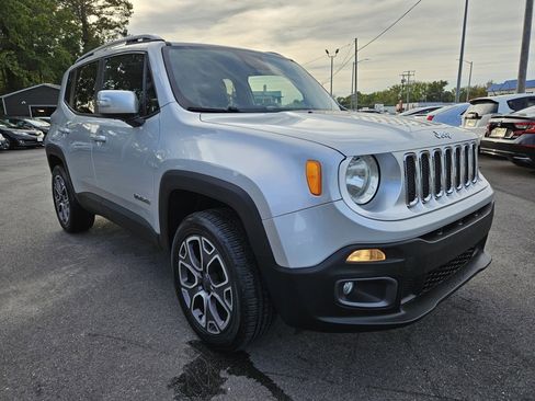 Used 2015 Jeep Renegade Limited w/ Safety & Security Group I image 3