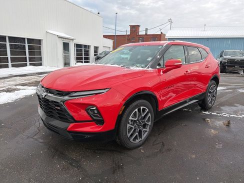 Used 2023 Chevrolet Blazer RS image 3