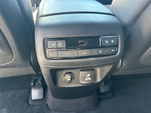 Used 2025 Hyundai Palisade Calligraphy AWD/4WD image 15