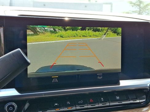 Certified 2023 Chevrolet Silverado 1500 LT w/ Protection Package AWD/4WD image 15