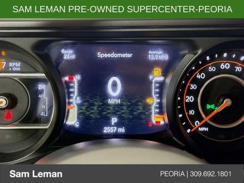 Used 2025 Jeep Gladiator Sport AWD/4WD image 12