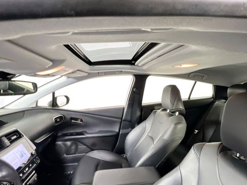 Used 2022 Toyota Prius XLE w/ Premium Convenience Package image 20