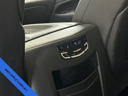 Used 2019 Cadillac Escalade Luxury AWD/4WD image 11