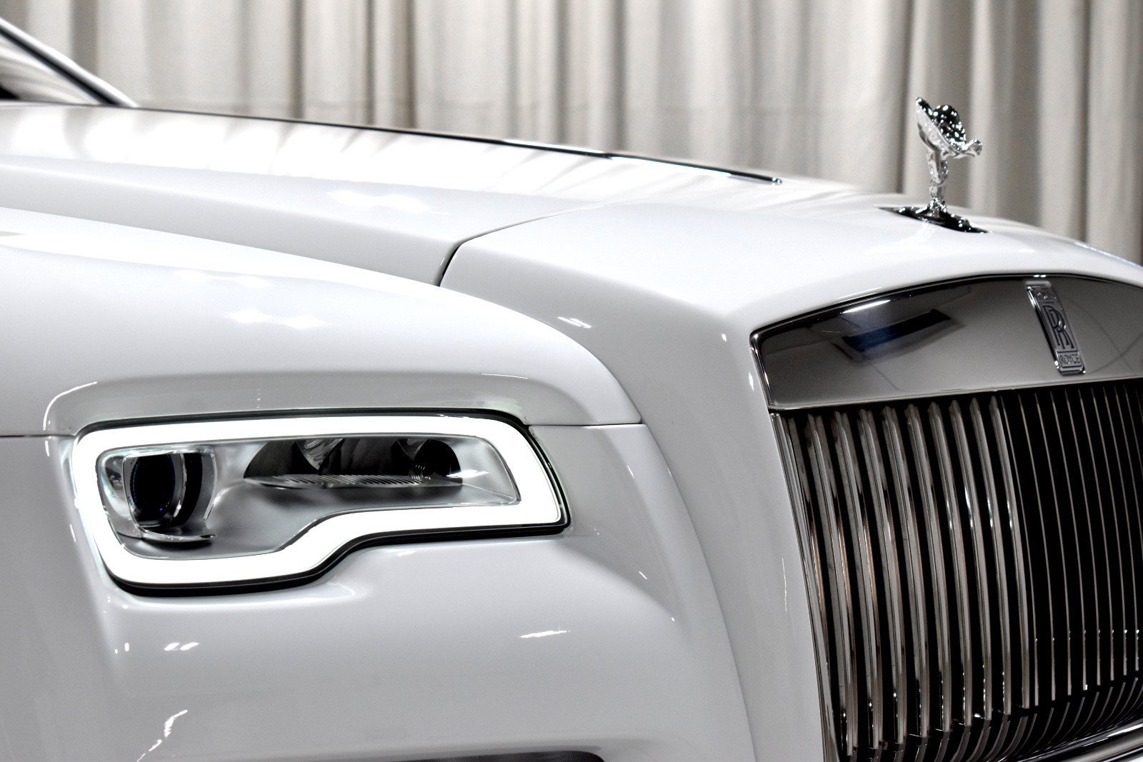 Certified 2020 Rolls-Royce Dawn RWD image 18