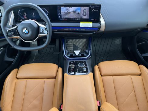 Used 2025 BMW X3 xDrive30i w/ Premium Package image 3