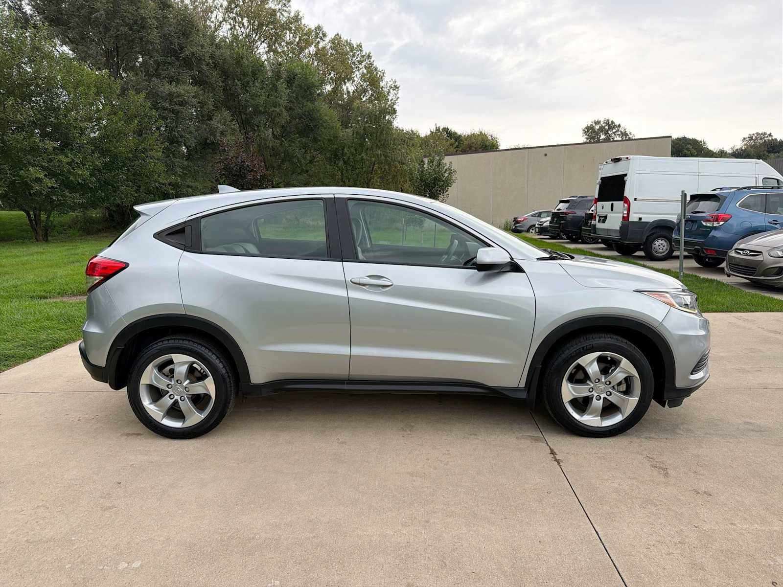 Used 2020 Honda HR-V LX image 7