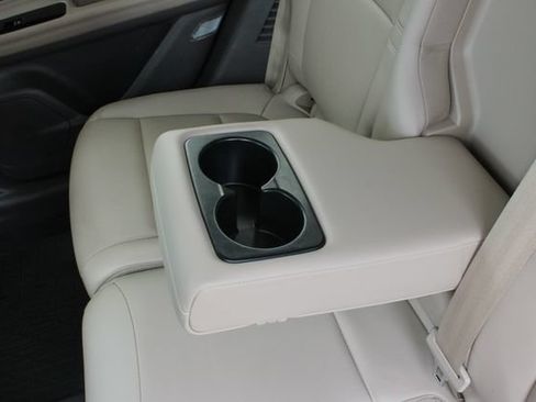 Used 2023 Lincoln Corsair AWD w/ Equipment Group 101A image 33