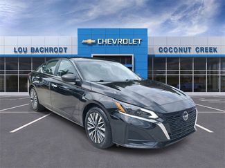 Used 2024 Nissan Altima 2.5 SV video 1