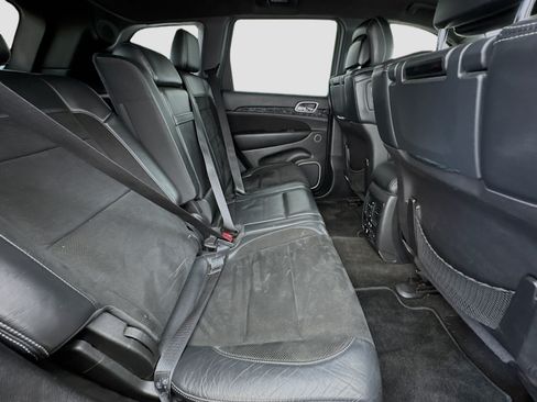Used 2015 Jeep Grand Cherokee SRT AWD/4WD image 19