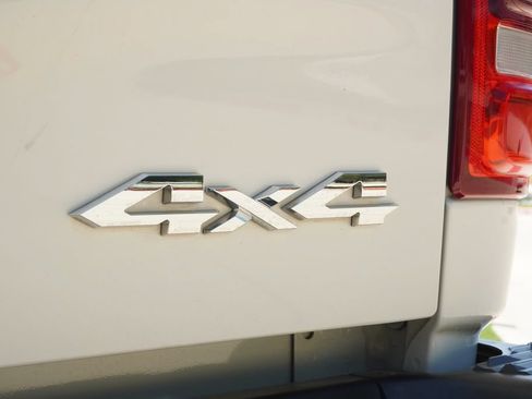 Used 2024 RAM 2500 Limited w/ Towing Technology Group AWD/4WD image 10