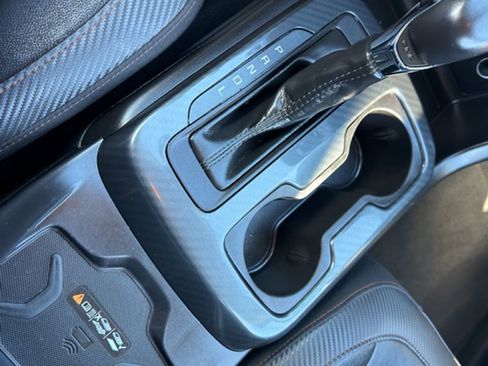 Used 2022 GMC Canyon AT4 w/ Trailering Package image 16