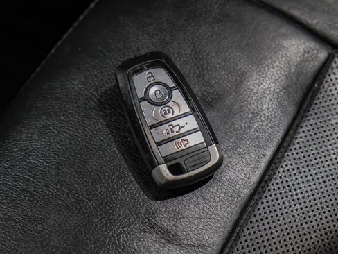 Used 2019 Ford F250 Lariat w/ Lariat Ultimate Package AWD/4WD image 67