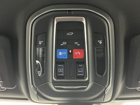 New 2025 Jeep Grand Cherokee L Laredo w/ Luxury Tech Group I image 20