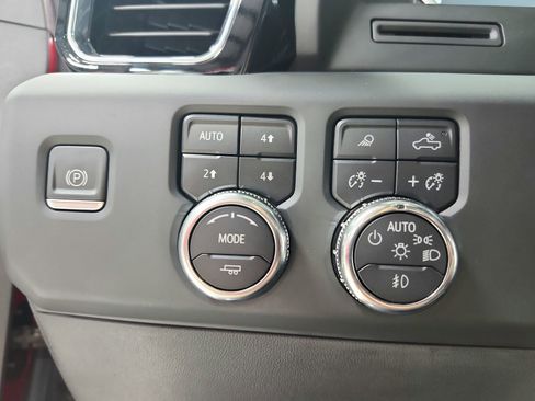 Used 2023 GMC Sierra 1500 Denali AWD/4WD image 29