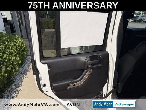 Used 2016 Jeep Wrangler Unlimited Sahara AWD/4WD image 18
