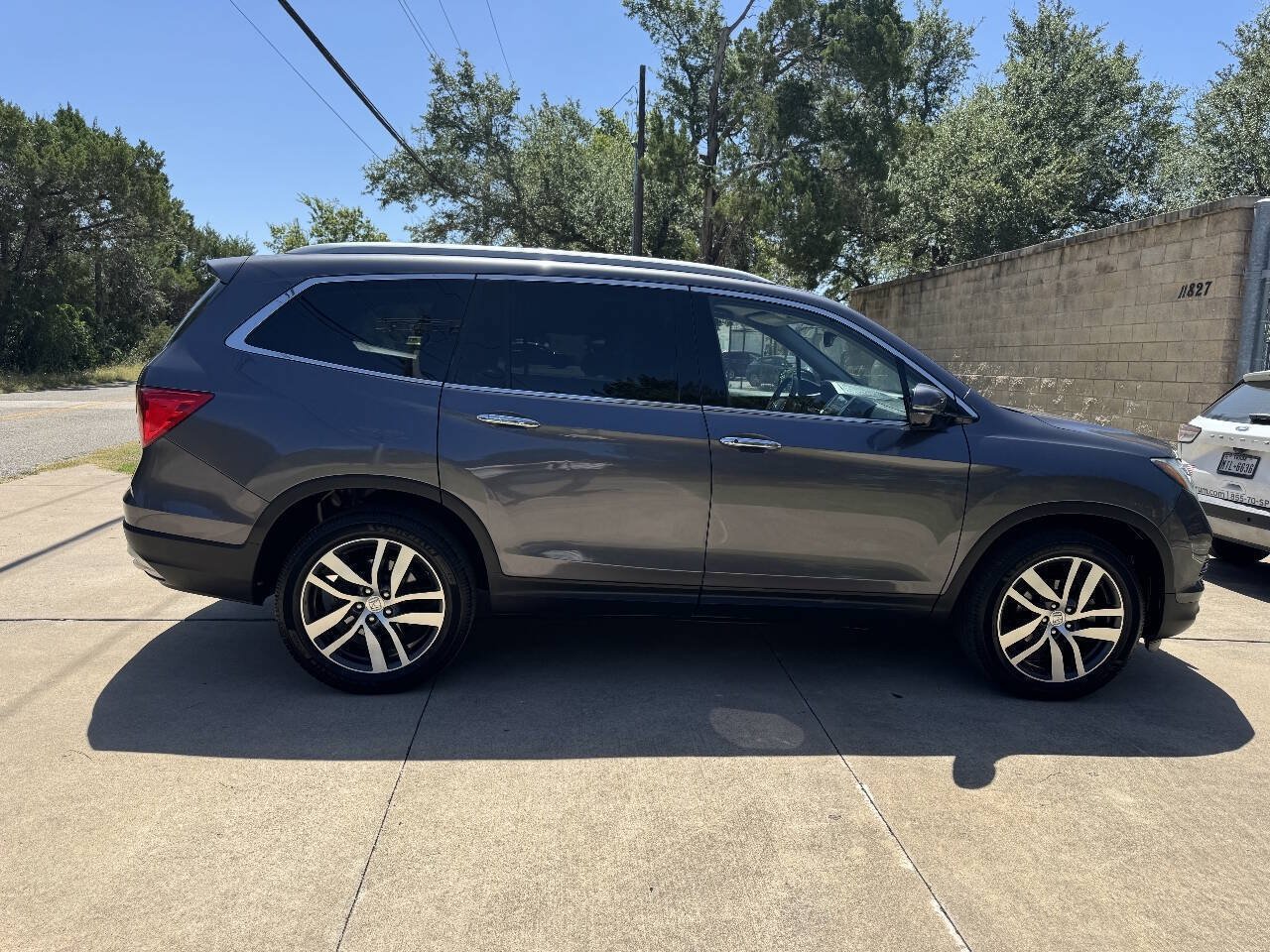 Used 2018 Honda Pilot Elite image 14
