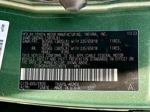 Used 2024 Toyota Highlander XLE image 12